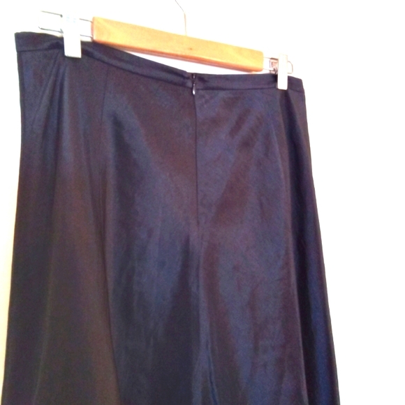 Gilani Full Skirt with Rosette Detail - Picture 6 of 10